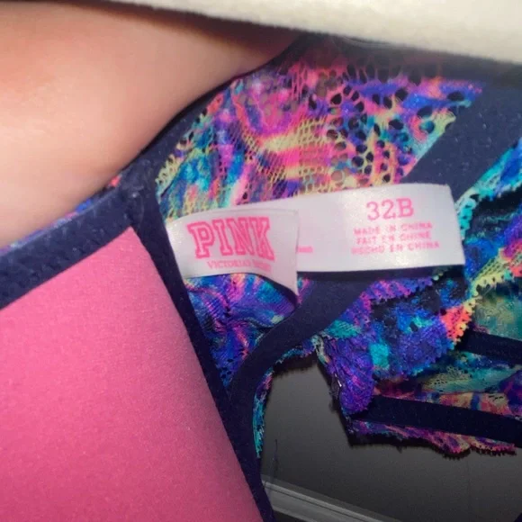 PINK bra- maybe only wore once - Picture 2 of 2